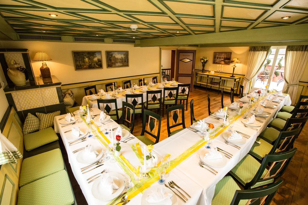 Landhotel Restaurant Zur Krone Gottenheim Exterior foto