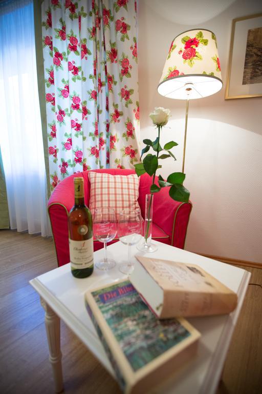 Landhotel Restaurant Zur Krone Gottenheim Cameră foto