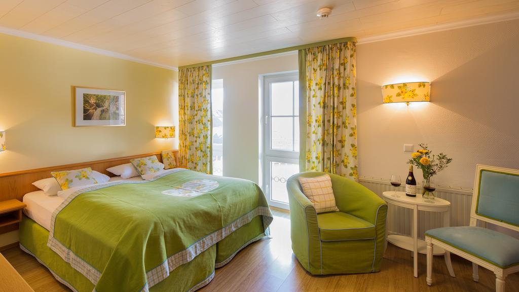 Landhotel Restaurant Zur Krone Gottenheim Cameră foto