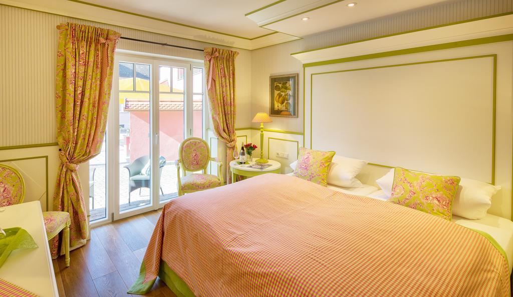 Landhotel Restaurant Zur Krone Gottenheim Cameră foto